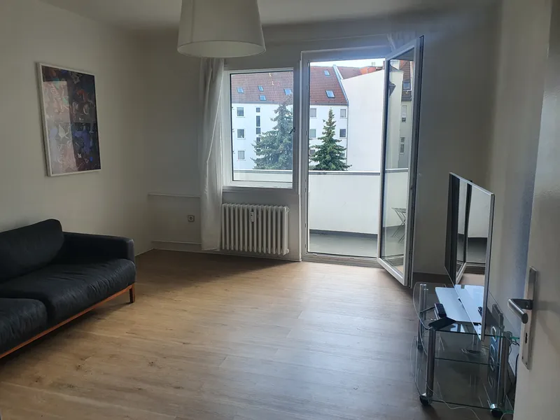 Nähe Kurfürstendamm: (Ubhf Wittenbergplatz) Helle, möblierte 2-Zimmer-Wohnung — photo 1